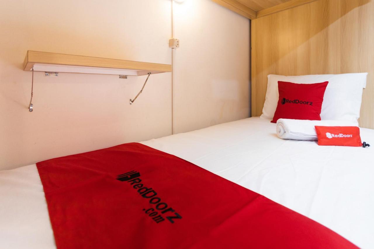 Reddoorz Hostel @ Malang City Center 2 Dış mekan fotoğraf