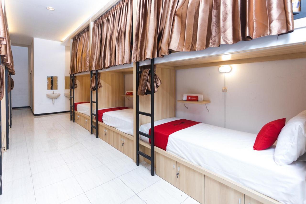 Reddoorz Hostel @ Malang City Center 2 Dış mekan fotoğraf